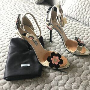 Prada 2017 Silver Patent Leather Floral Pink & Black 3D Flower Sandals Collector
